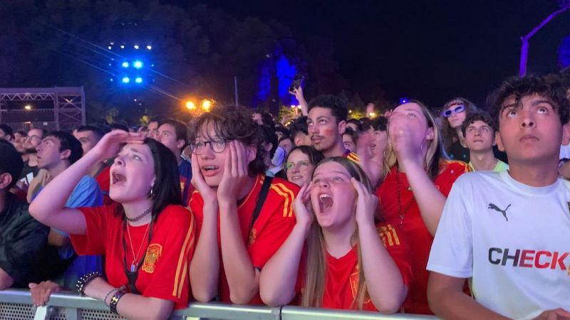 España, a la final de la Eurocopa por la puerta grande: así se vivió en la 'fan zone' de Brandenburgo