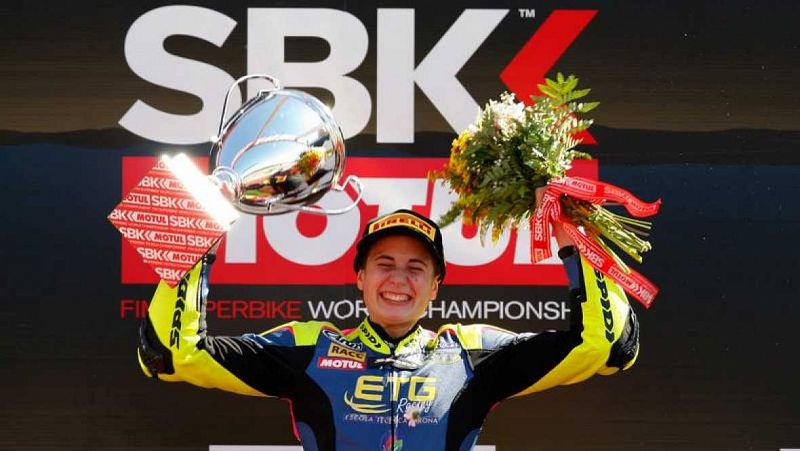 La espaola Ana Carrasco, primera mujer en ganar una carrera del Mundial de Superbike