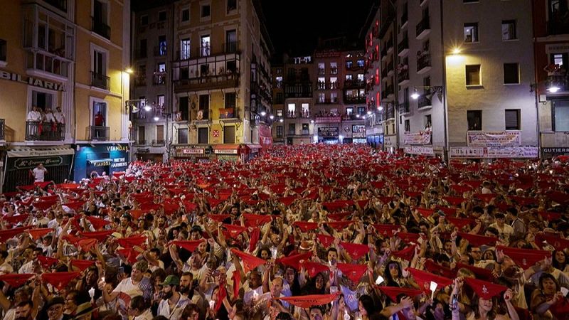 Pamplona despide los Sanfermines de 2024 con un multitudinario 'Pobre de m'