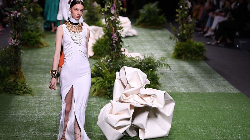 Alvarno abren la puerta al romanticismo