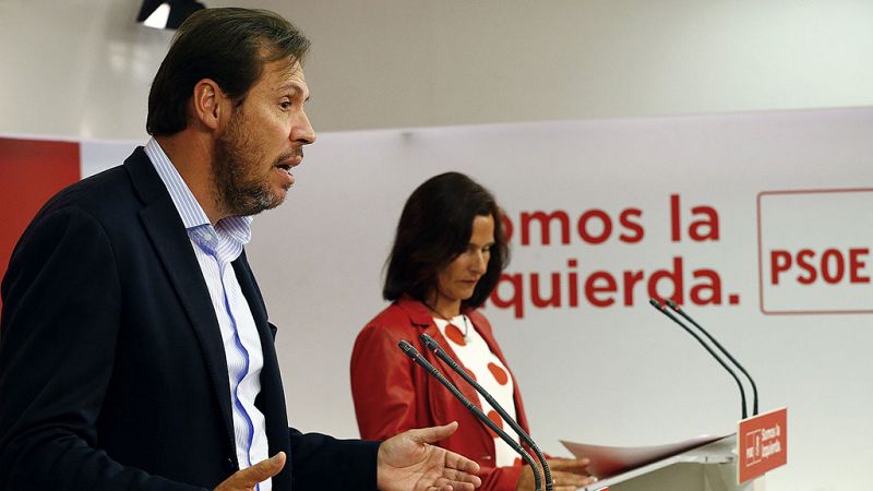 Pedro Sánchez matiza a su portavoz e insiste en que el PSOE no contempla la aplicación del 155