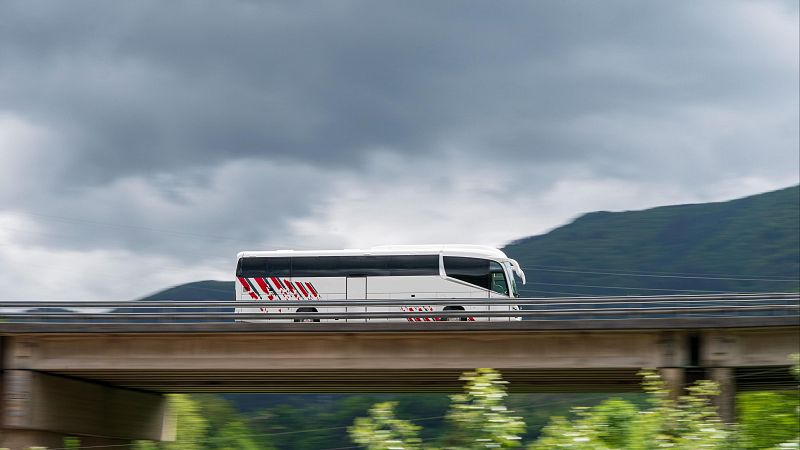 Los autobuses son el medio de transporte con menos accidentes en carretera en España