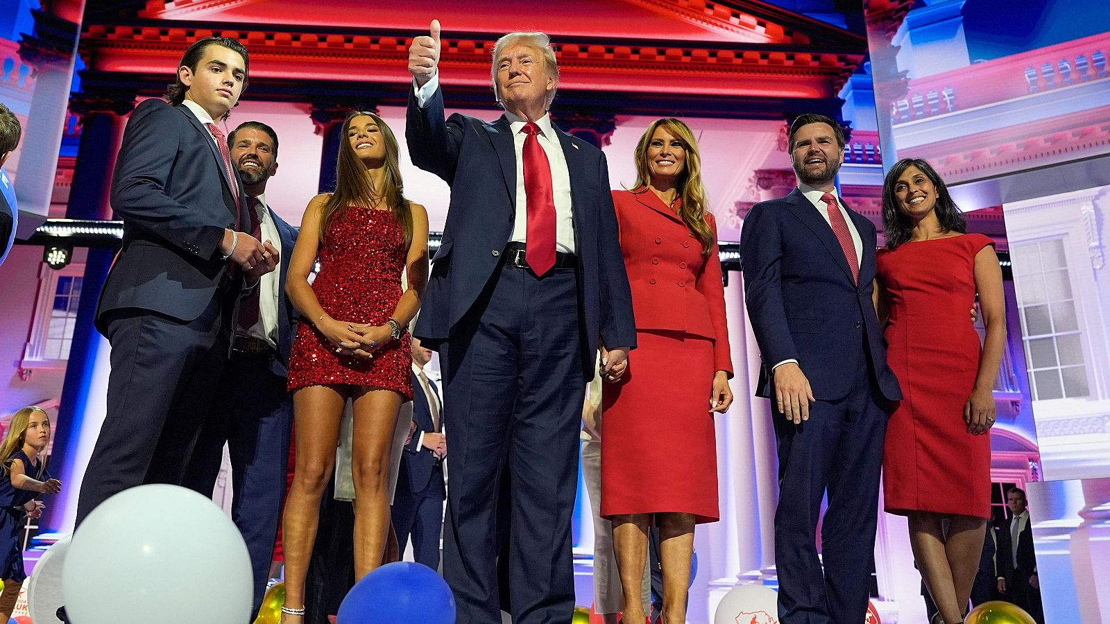 Donald Trump, idolatrado como héroe por los republicanos | Ver