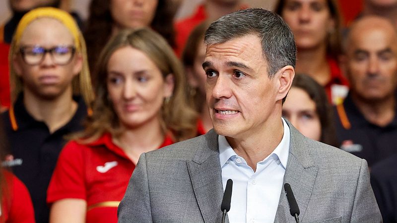 Sánchez señala al juez Peinado que tiene derecho a declarar por escrito en el caso de su mujer, Begoña Gómez