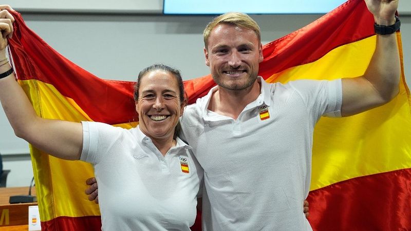 Echegoyen y Cooper llevan como abanderados la gloria de la vela y el piragüismo a la ceremonia de inauguración