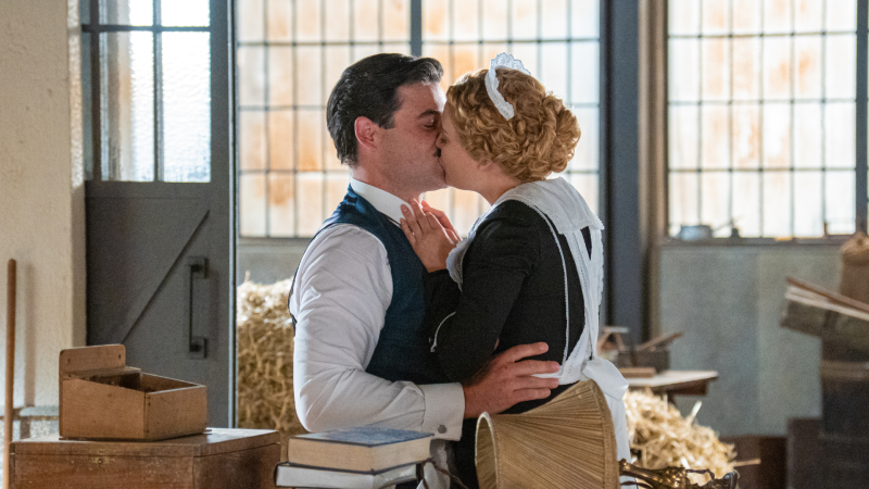 Avance de 'La Promesa' del viernes 16 de agosto: Manuel visita a Pía en la cueva