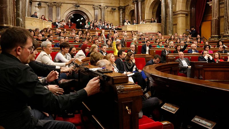 El Parlament aprova la reforma del reglament pel vot telemàtic i la designació de senadors