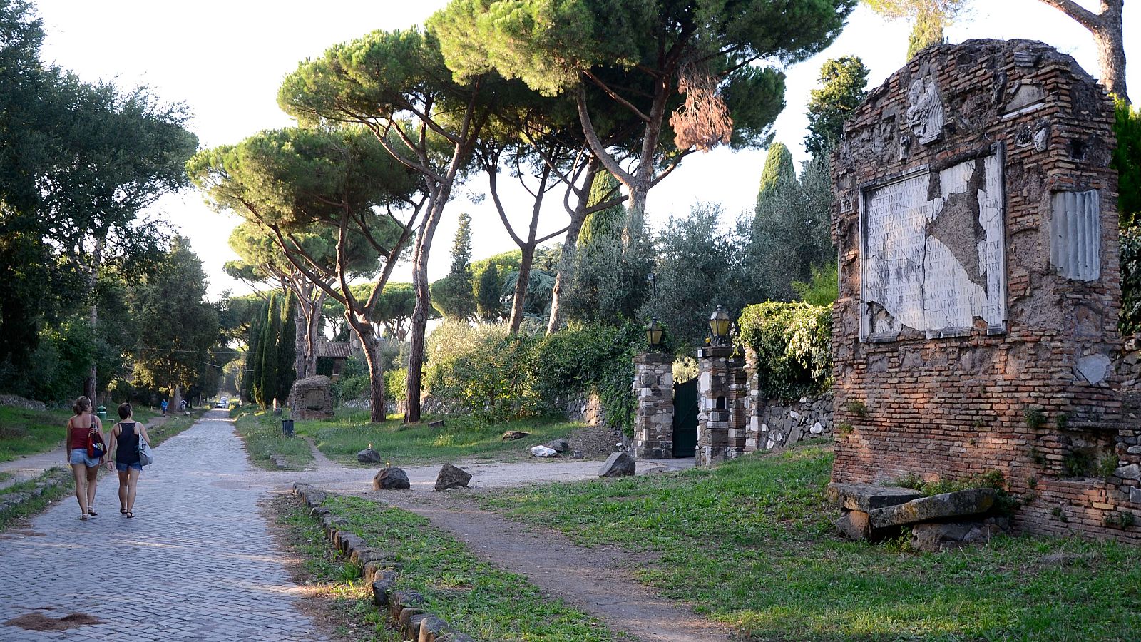 La Unesco declara la vía Apia como Patrimonio de la Humanidad - Fin de semana 24h | Ver