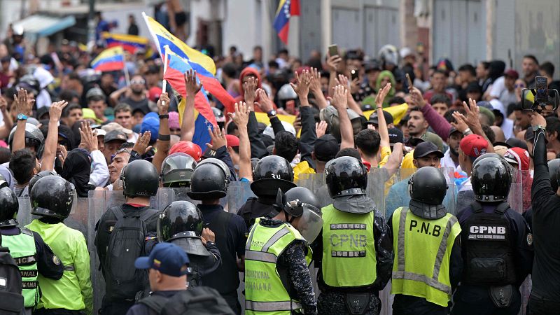 Sospechas sobre los datos oficiales en Venezuela: "La historia del régimen nos lleva a dudar de los resultados"