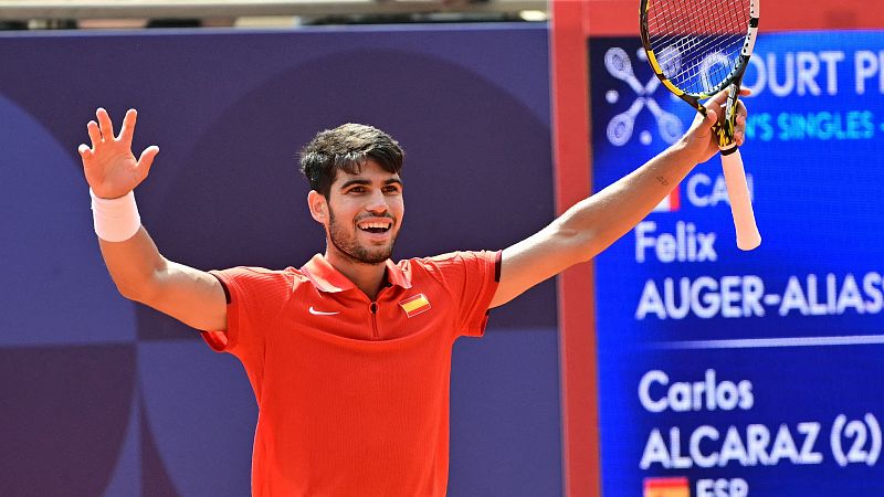 Carlos Alcaraz pasa por encima de Auger-Aliassime y peleará por el oro en la final de París 2024