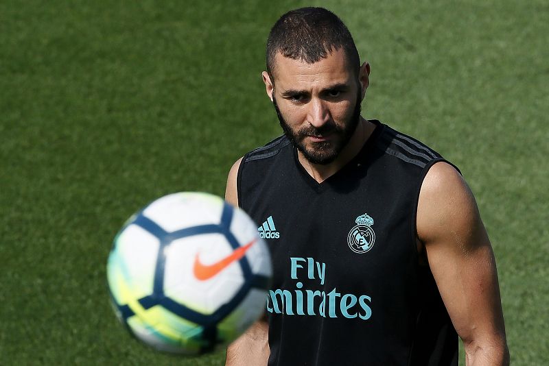 El Real Madrid anuncia la renovación de Benzema hasta 2021