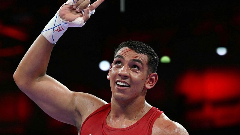 Ayoub Ghadfa, primer boxeador español medallista olímpico en la máxima categoría de peso