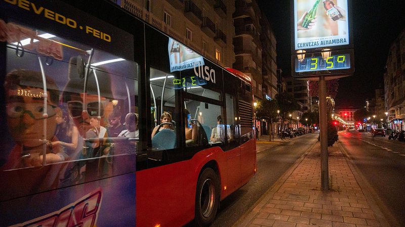 El huso horario, un enemigo más en las noches sofocantes: "Nos acostamos con el termómetro por las nubes"