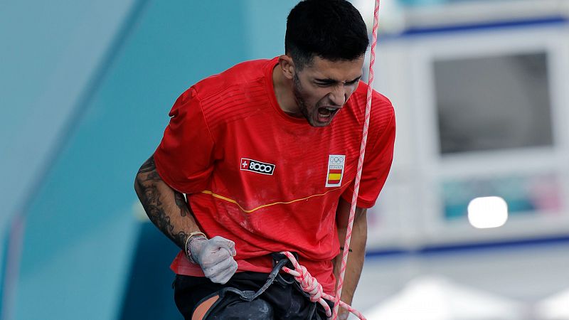 Alberto Ginés defenderá el oro olímpico en la final de escalada de París 2024 tras liderar la dificultad