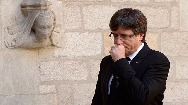Puigdemont difunde los colegios electorales del 1-O y dice tener "planes de contingencia" para votar