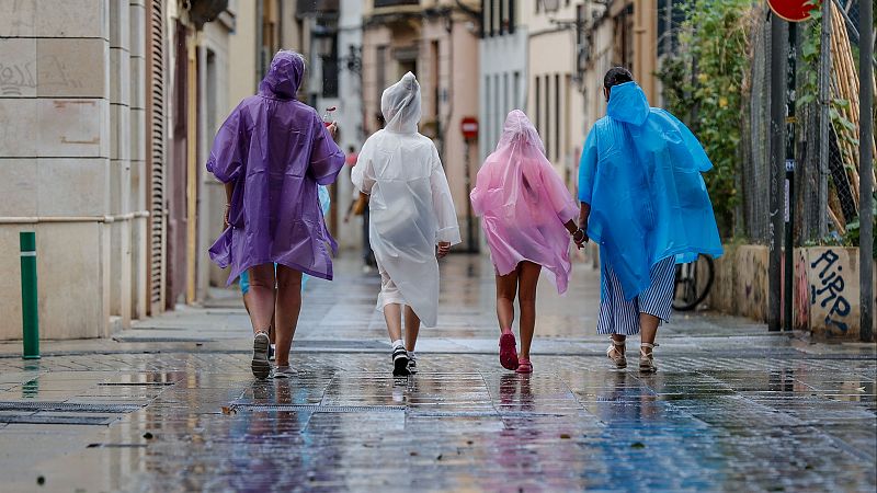 El tiempo hoy jueves 15 de agosto: Baleares en alerta roja por la DANA y fuertes lluvias en el este peninsular