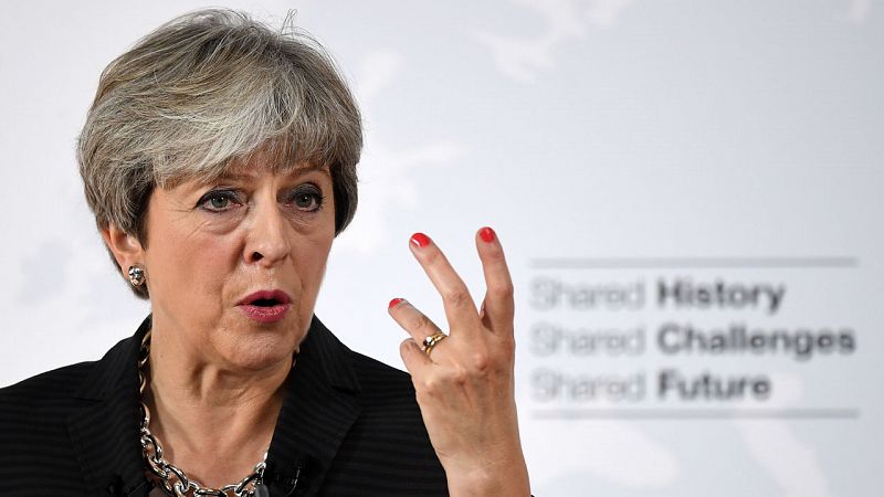 Theresa May propone un período de transición de dos años después del Brexit