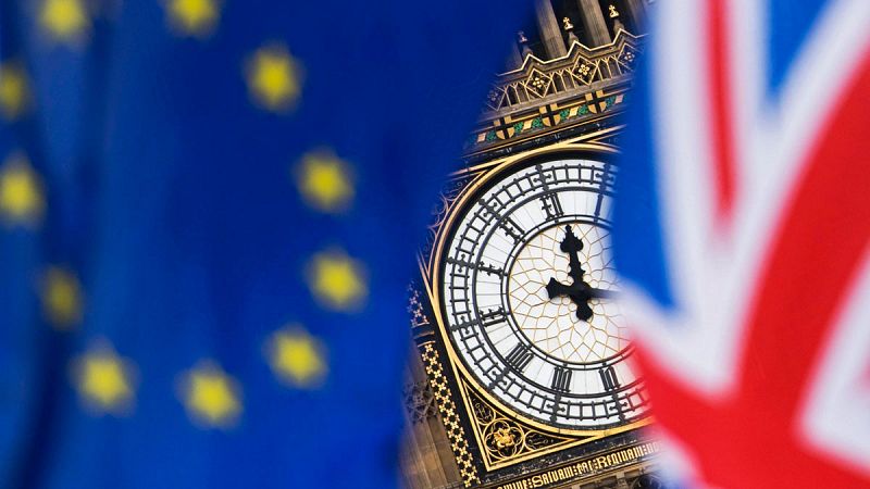 Moody's rebaja la nota de Reino Unido por la incertidumbre sobre el 'Brexit'