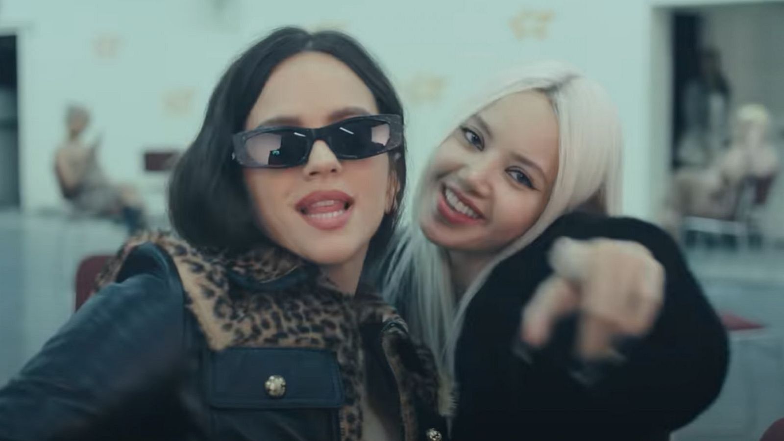 Rosalía colabora con la rapera Lisa en su nuevo tema - El mundo en 24 horas | Ver