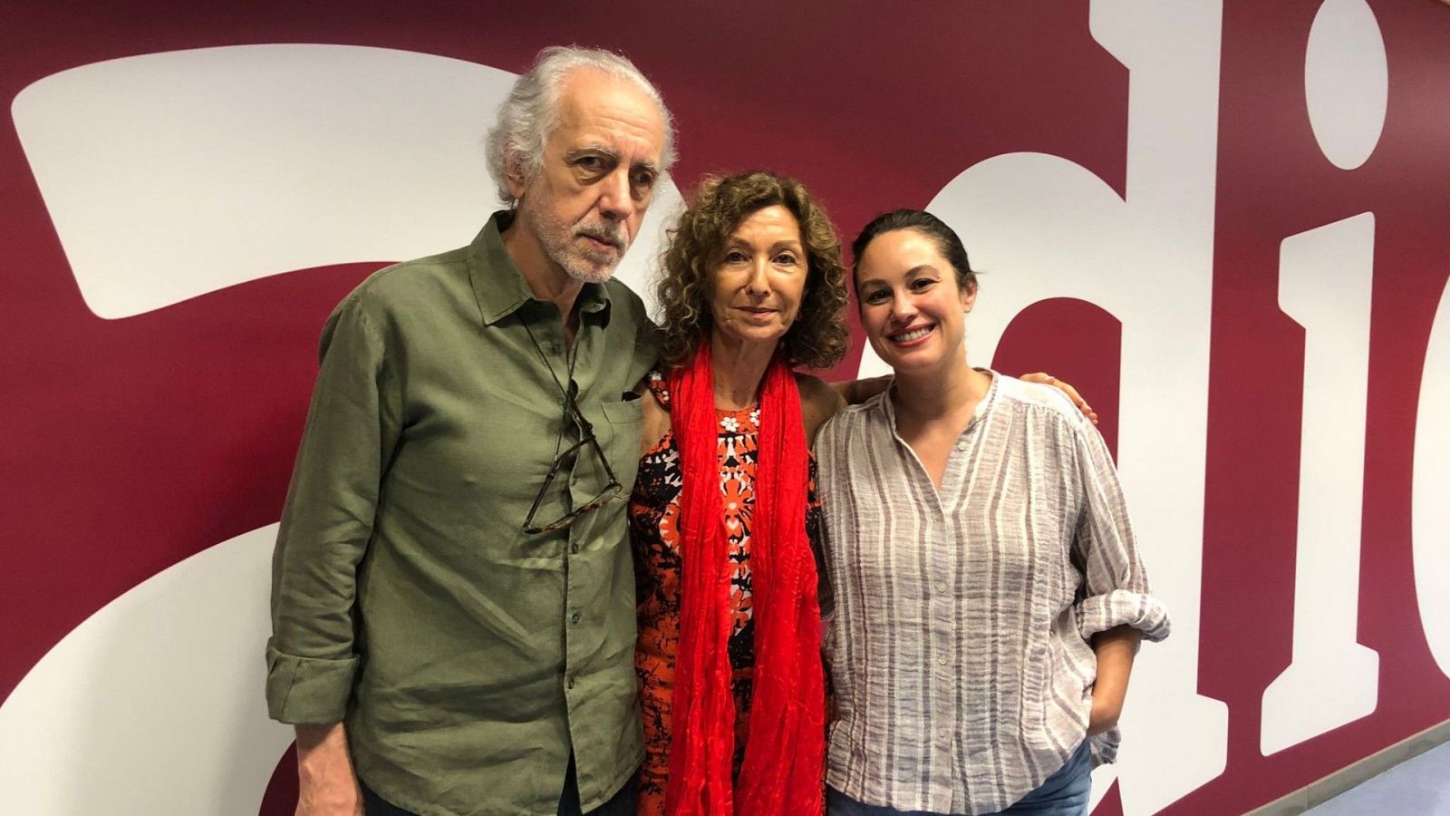 'Isla perdida' y 'Odio el verano', en 'De pel�cula'