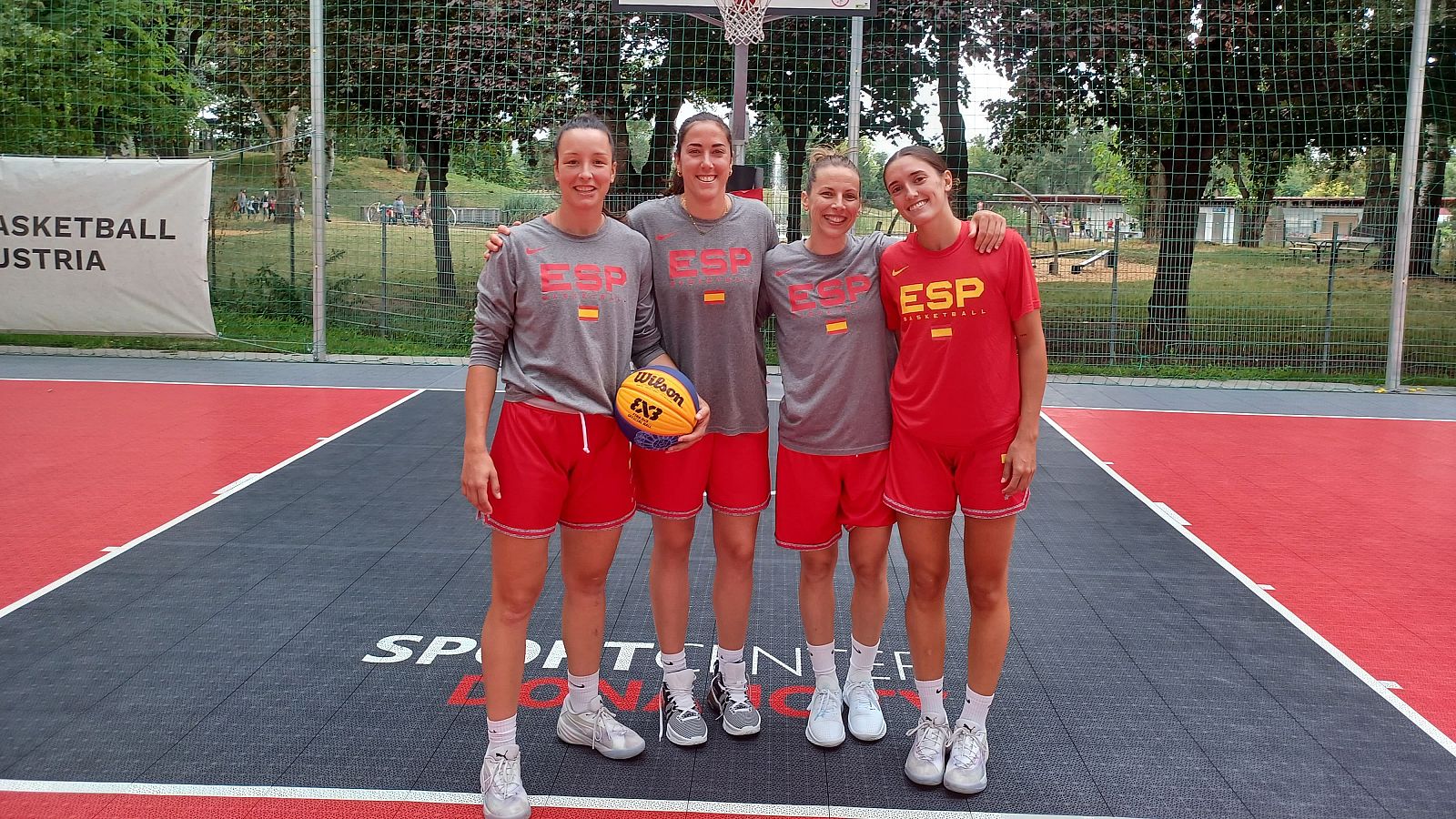 Vega Gimeno: "Venimos al Europeo 3x3 con expectativas altas" - Baloncesto en RTVE | Ver