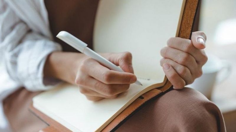 El Journaling: Un mtode popular per millorar la salut mental i emocional