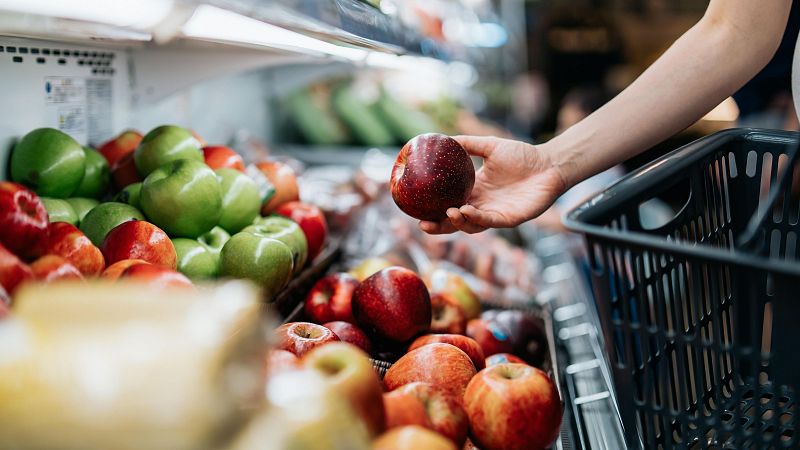 Las 'marcas blancas' copan el 58,5% de la cesta de la compra de alimentos de los españoles