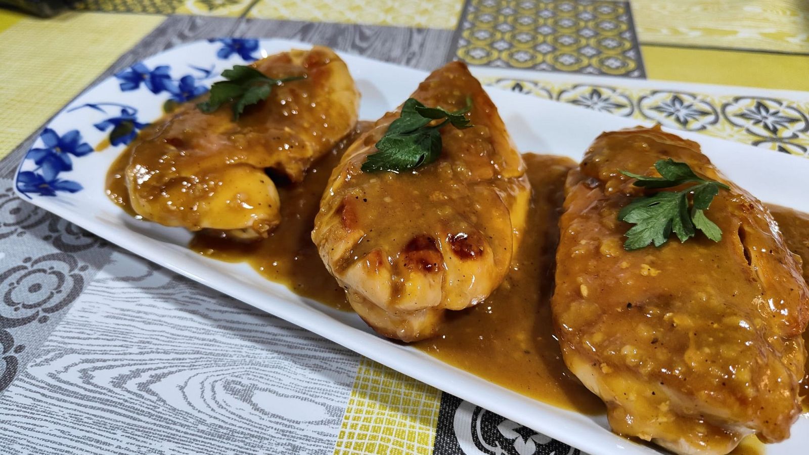 Receta de pollo en salsa de miel y mostaza | Ver