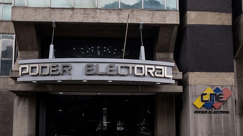 Un alto cargo del Consejo Nacional Electoral de Venezuela reconoce irregularidades en las elecciones