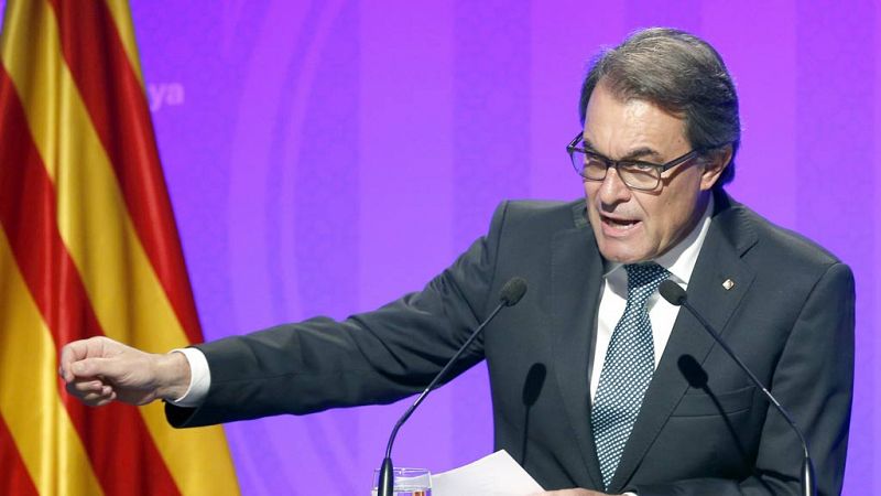 Artur Mas cree que España es un "estado policial" y que actúa bajo el "binomio amenaza-represión"