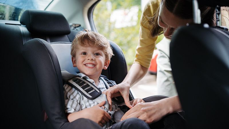 La nueva normativa sobre las sillas infantiles en los coches entra en vigor a partir de hoy