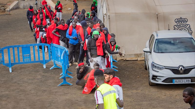 Más de 400 migrantes llegan en patera a Gran Canaria, Fuerteventura y El Hierro en plena presión migratoria