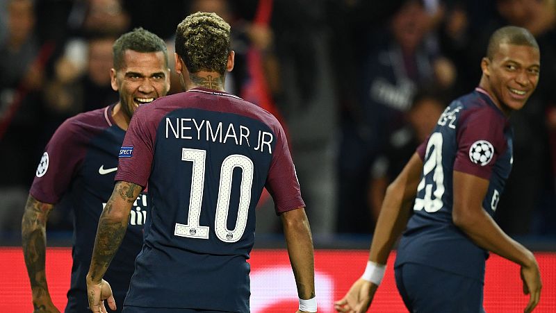 El PSG asusta, el United arrasa y la Roma cumple sin alardes