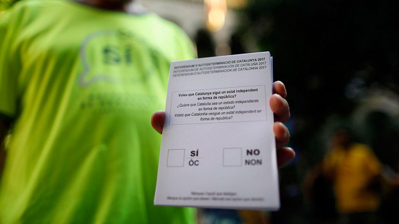 La Guardia Civil requisa cien urnas y 2,5 millones de papeletas en Igualada
