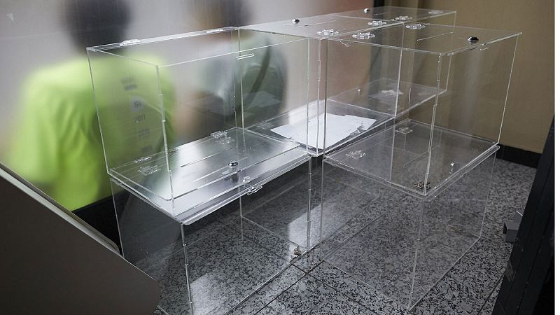 La Agencia de Protección de Datos avisa de multas de entre 40.000 y 300.000 euros a miembros de mesas electorales