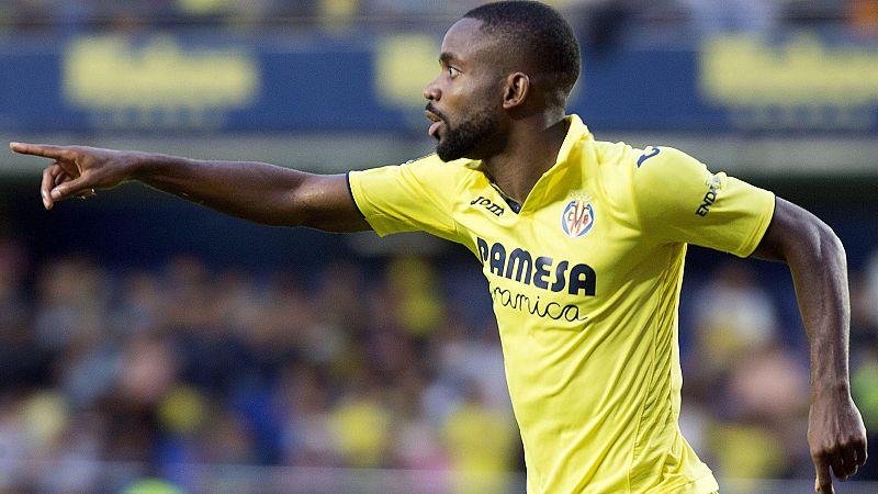El Villarreal suma su tercera victoria con triplete de Bakambú