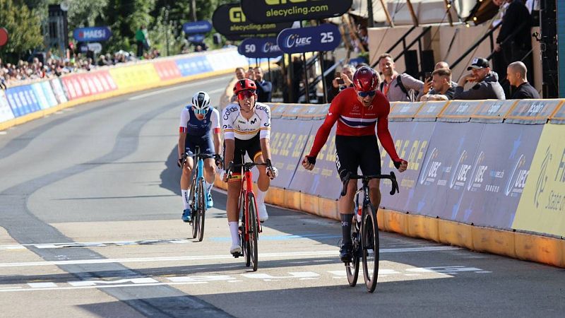 Héctor Álvarez, subcampeón de Europa junior en ruta