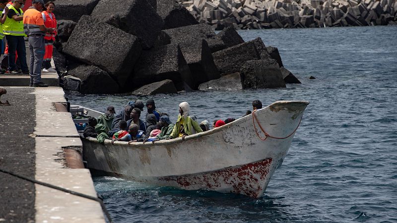 Más de 150 migrantes llegan a las costas canarias en tres cayucos, algunos de ellos originarios de Yemen