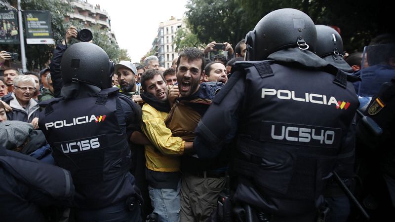 Los políticos europeos condenan el uso de la violencia en Cataluña