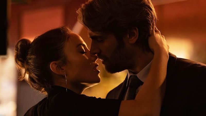 Así es 'Pídeme lo que quieras', adaptación de la novela erótica de Megan Maxwell