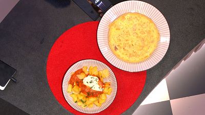 Receta de patatas bravas con salsa mixta y tortilla de patatas: dos por uno!