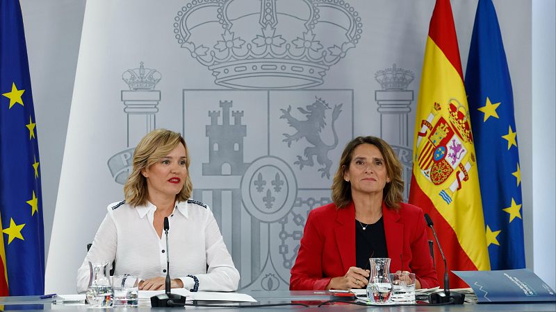 El Gobierno retira la senda de estabilidad para seguir negociando con Junts: "Es una nueva oportunidad al diálogo"