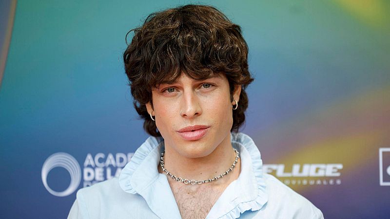 Leo Rizzi presenta su primer disco 'Pájaro azul': ¿cuál es el estilo musical del artista?