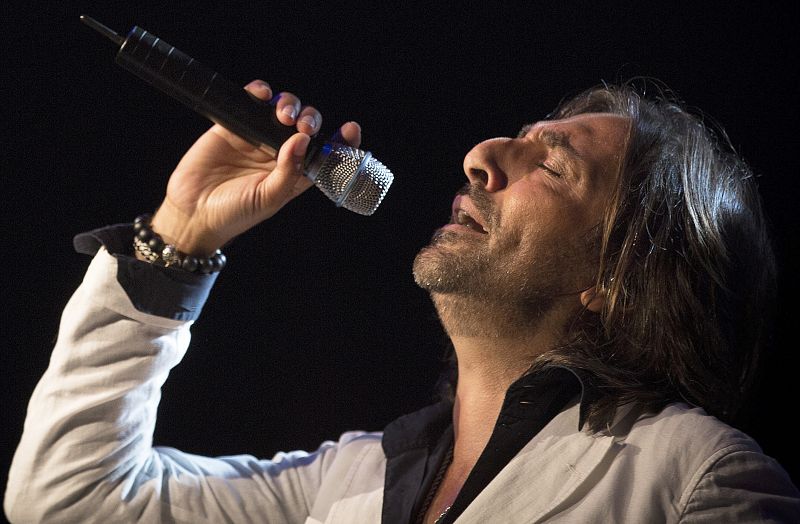 Antonio Carmona, hospitalizado tras una infección