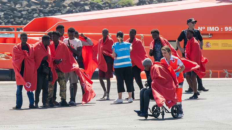 La Justicia suspende el acuerdo de Canarias para que las ONG no recibieran menores migrantes sin su autorización