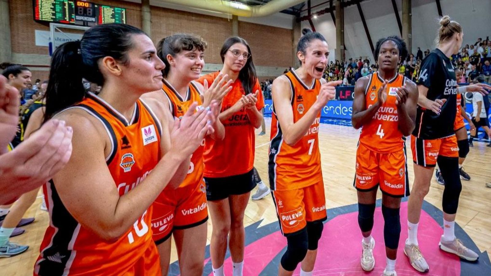 El Valencia Basket revalida la Supercopa LF Endesa