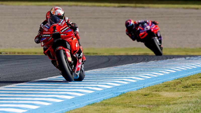 Bagnaia gana en Motegui y aprieta más la lucha con Jorge Martín por el título de MotoGP