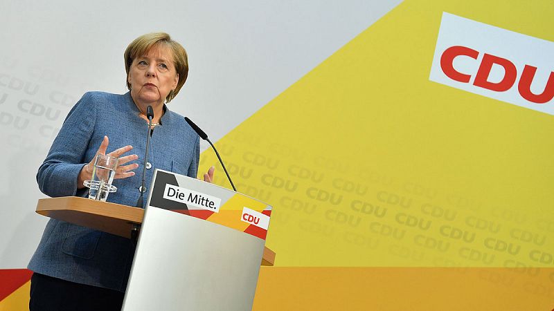 Merkel comenzará a negociar la coalición con liberales y verdes el 18 de octubre