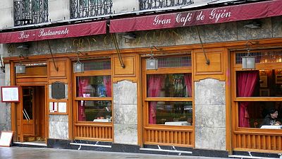 De lo más natural - De tertulia en el Café Gijón - 15/10/17 - escuchar ahora