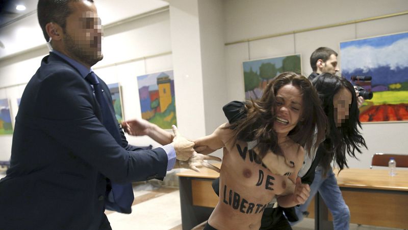 Una activista de Femen acepta un año de cárcel por atentado al exministro Fernández Díaz